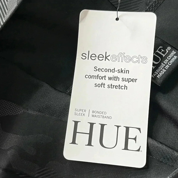 HUE Super  Sleek Layering Hi Rise Camo Legging - Picture 8 of 8